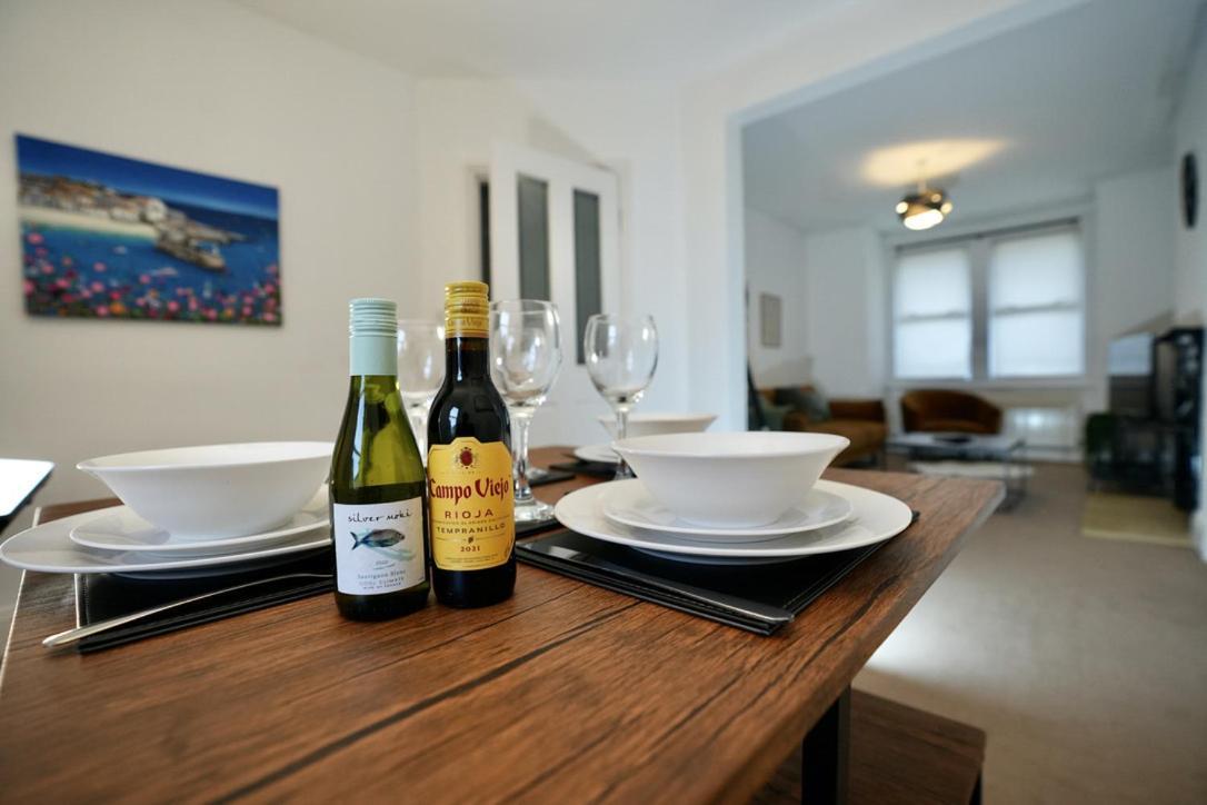 Spacious Two-Bedrooms House, Private Parking, Contractors, Relocators Oxford Esterno foto